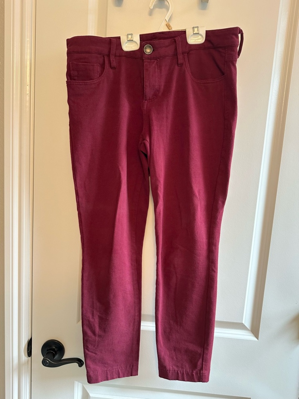 Kut from the Kloth burgundy skinny jeans